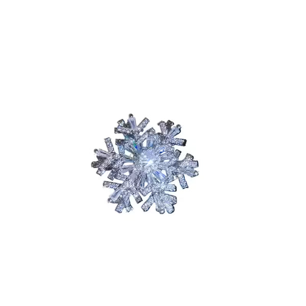 Light Luxury Ultra-Sparkling CZ Snowflake Rotating Brooch Pin — Minimalist Versatile Statement Corsage Jewelry for Women