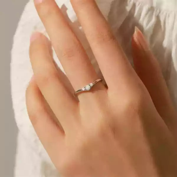 Moissanite 925 Sterling Silver Geometric Arrow Ring, Stackable Niche Minimalist Band for Women