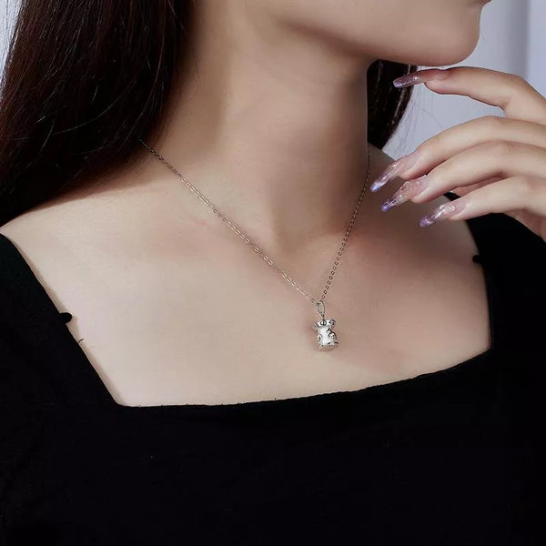 925 Sterling Silver Sweet Carousel Choker Necklace, Anti-Tarnish Light Luxury Fall Winter Jewelry for Women